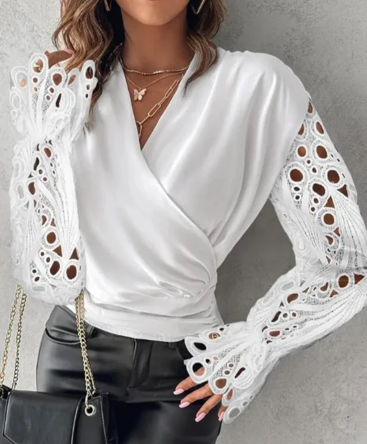 Scuba Dalgıç Kumaş Güpür Dantel Detaylı Bluz