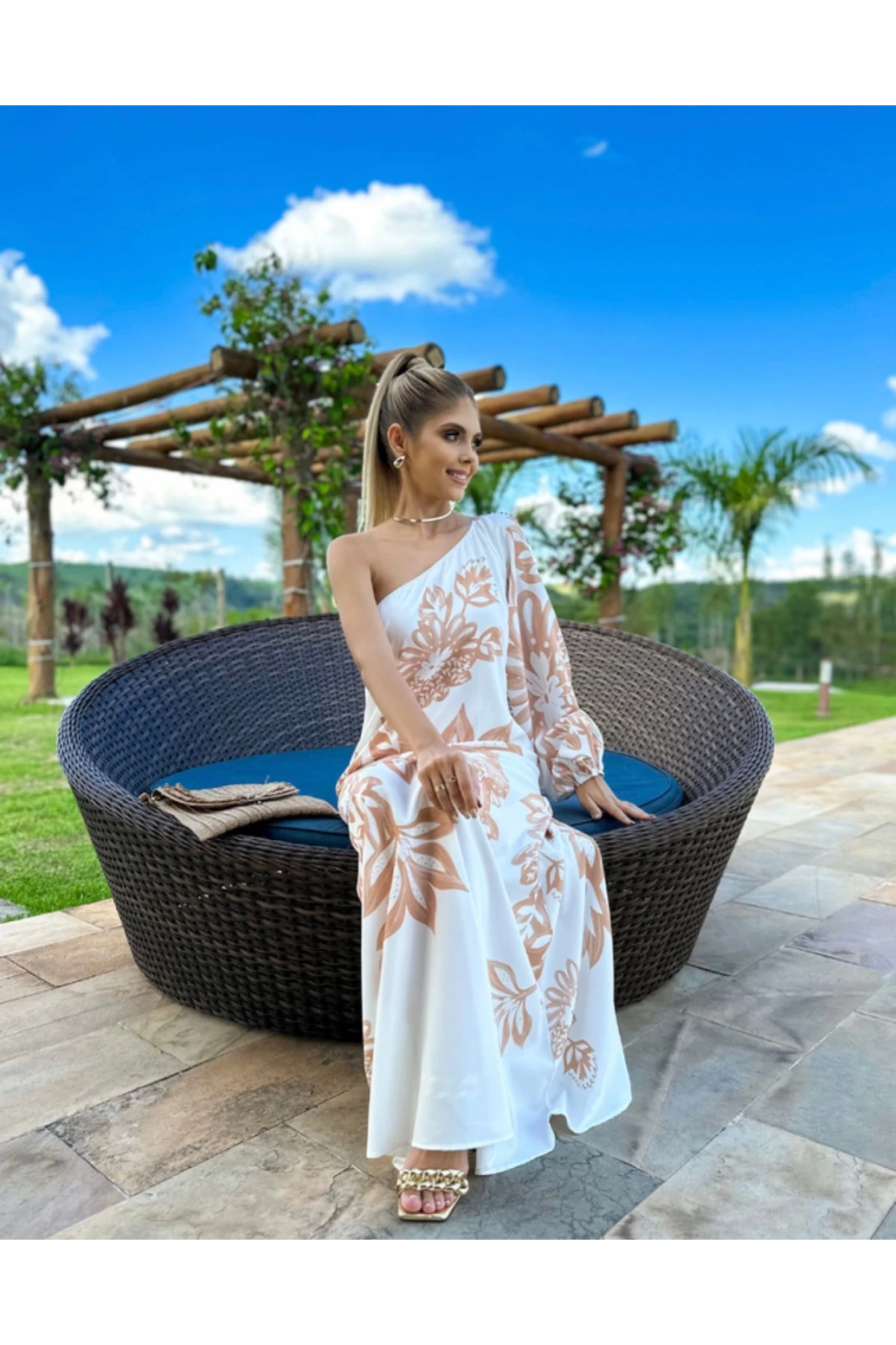 Tek Omuz Çiçek Detaylı İthal  Jessica Kumas Elbise