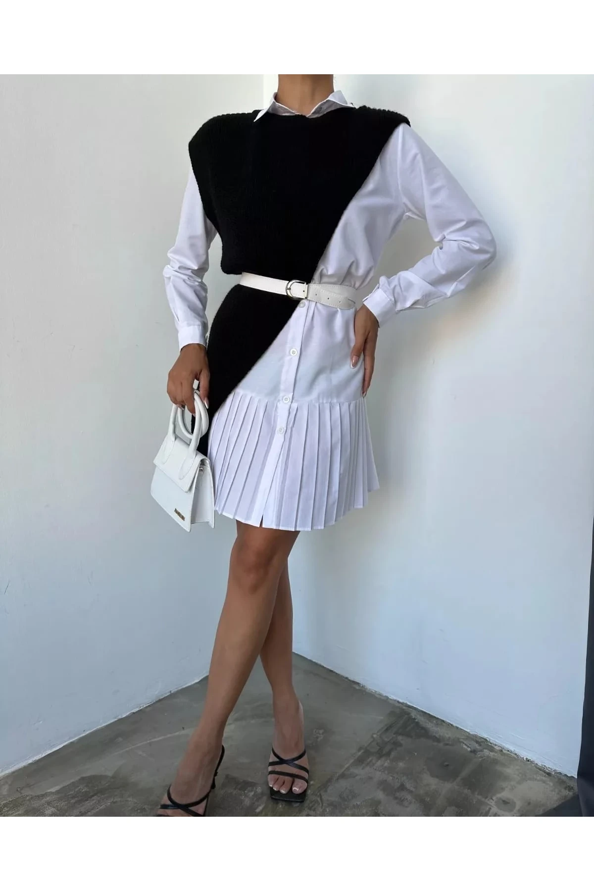 Triko Detay Kemerli Elbise