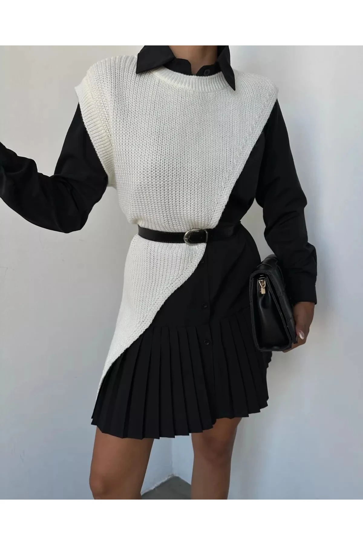 Triko Detay Kemerli Elbise