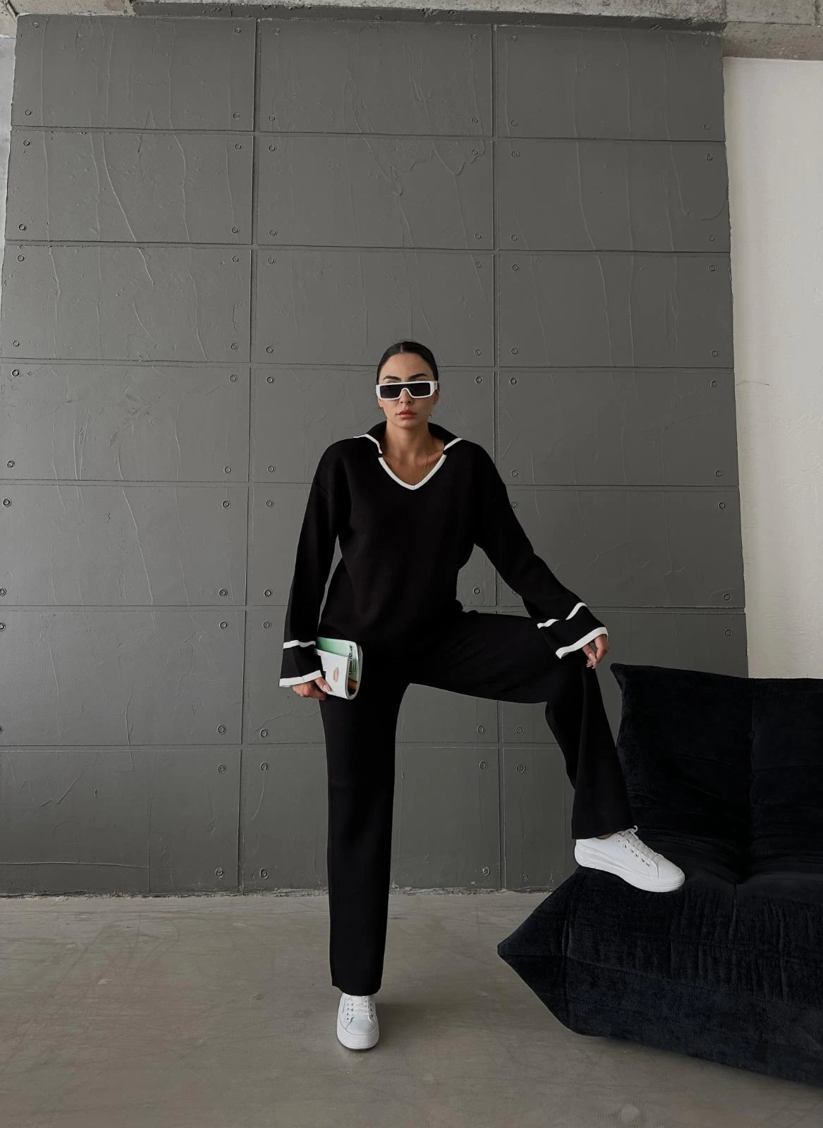 V Yaka Biyeli Triko Takım