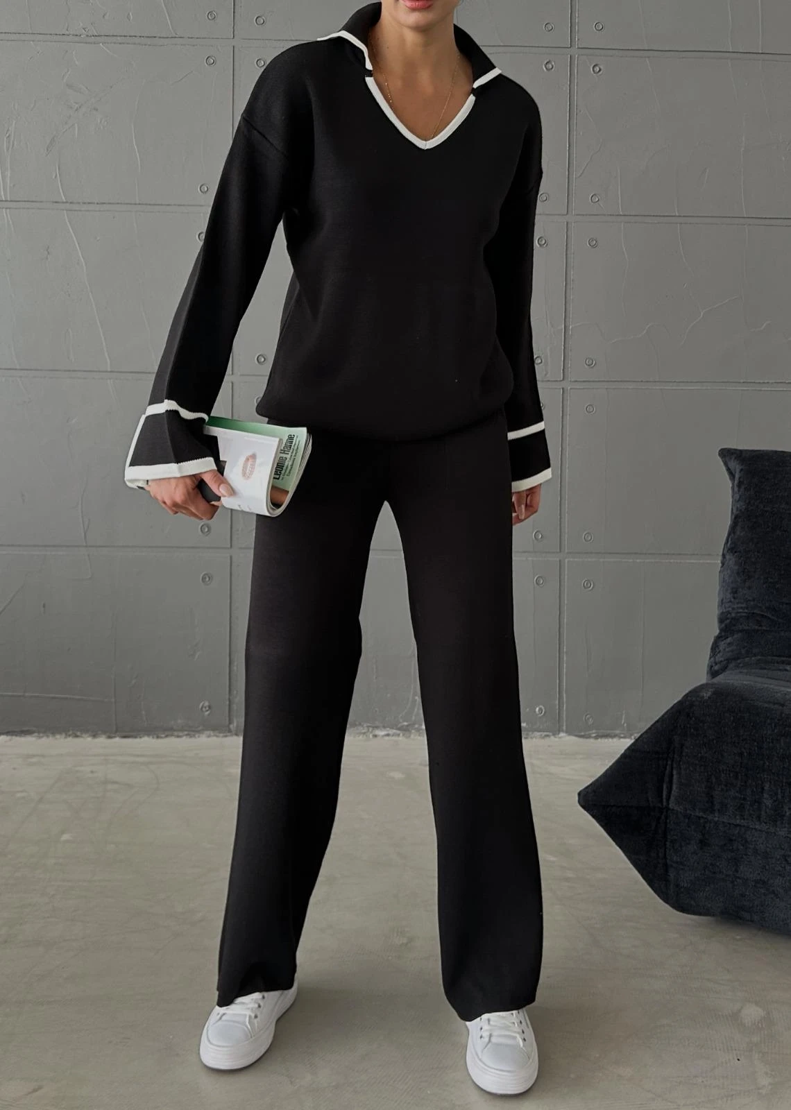 V Yaka Biyeli Triko Takım