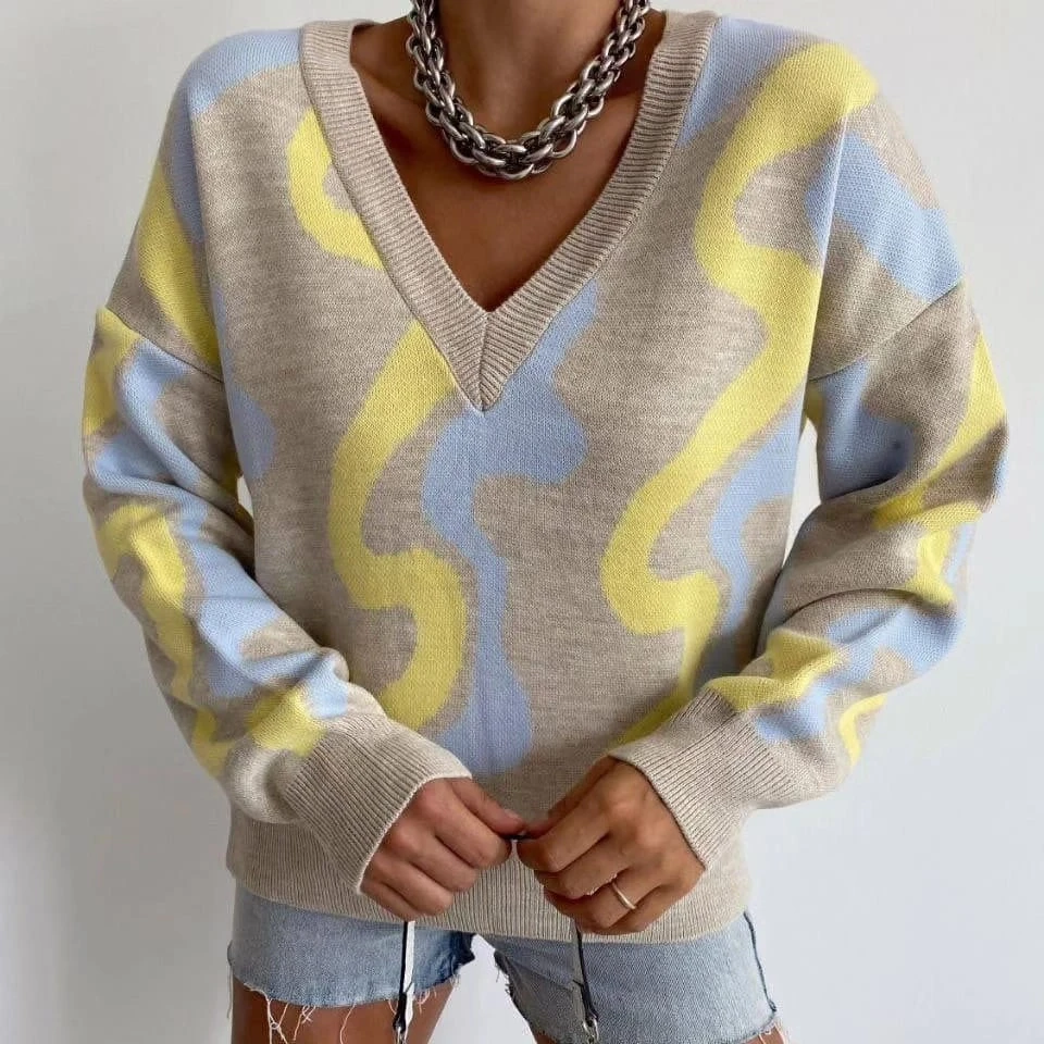 V Yaka Desenli Triko Kazak