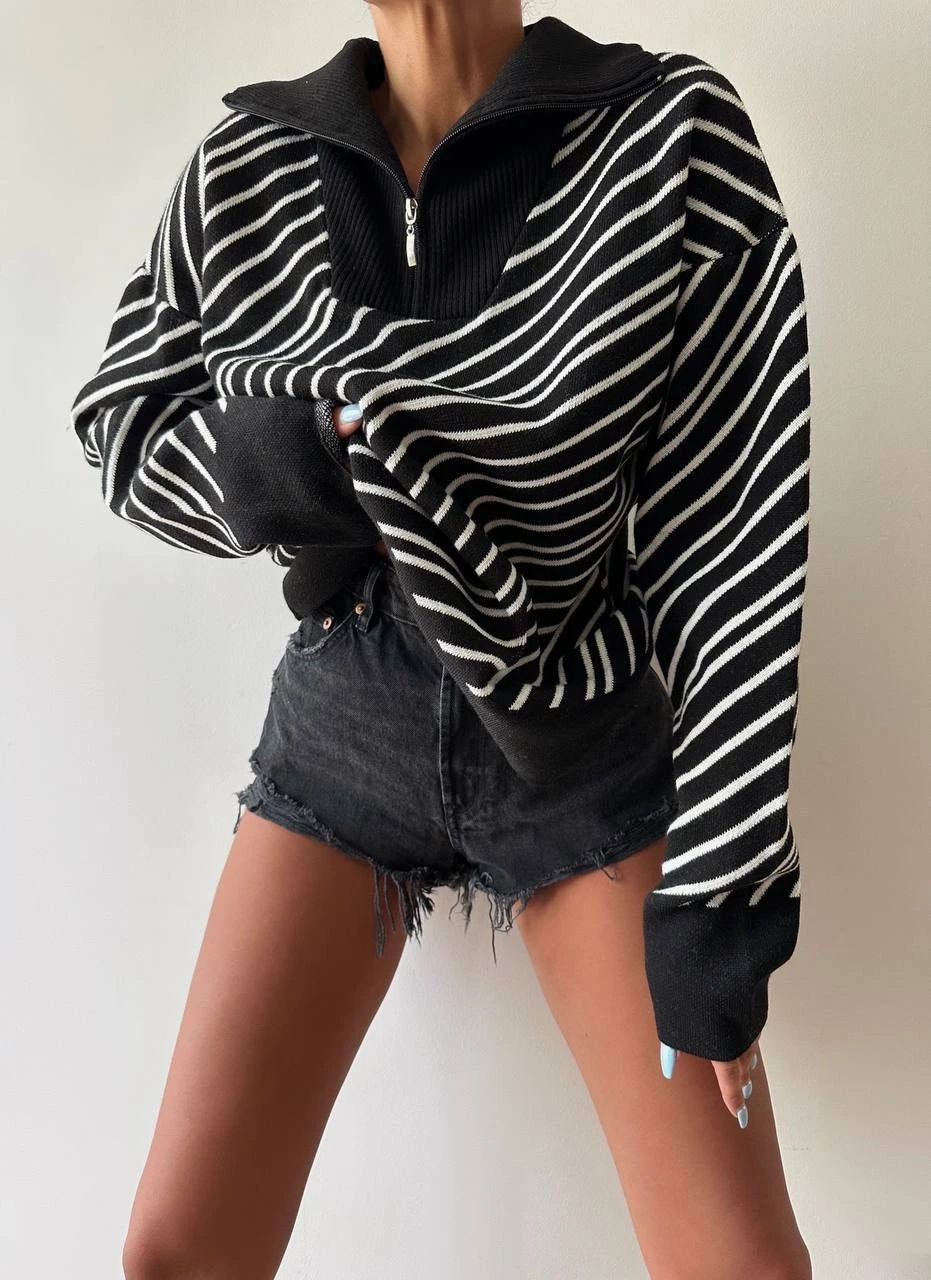 Verev Çizgili Yakası Fermuarlı Triko