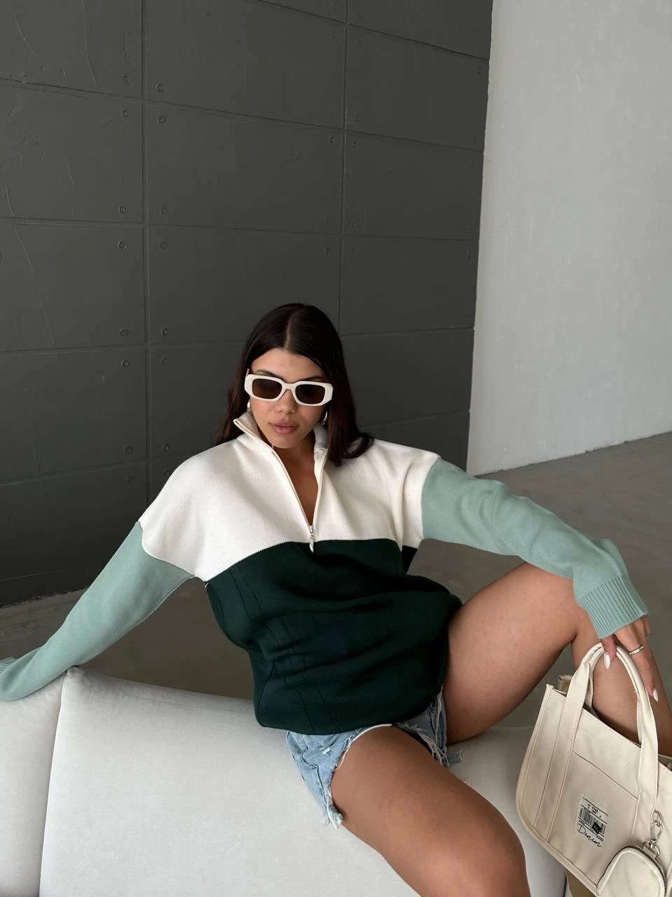 Yakası Fermuarlı Üç Renk Triko