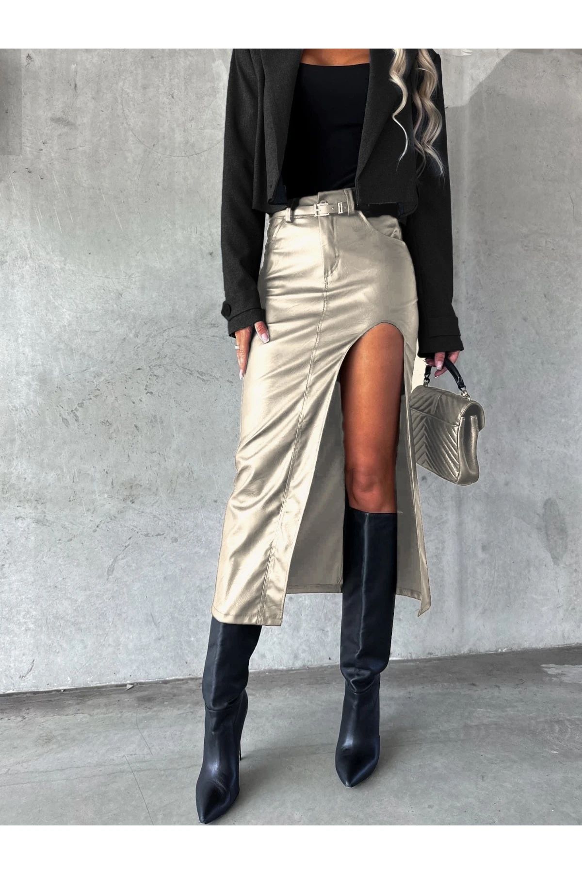 Yırtmaçlı Tasarım Deri Etek