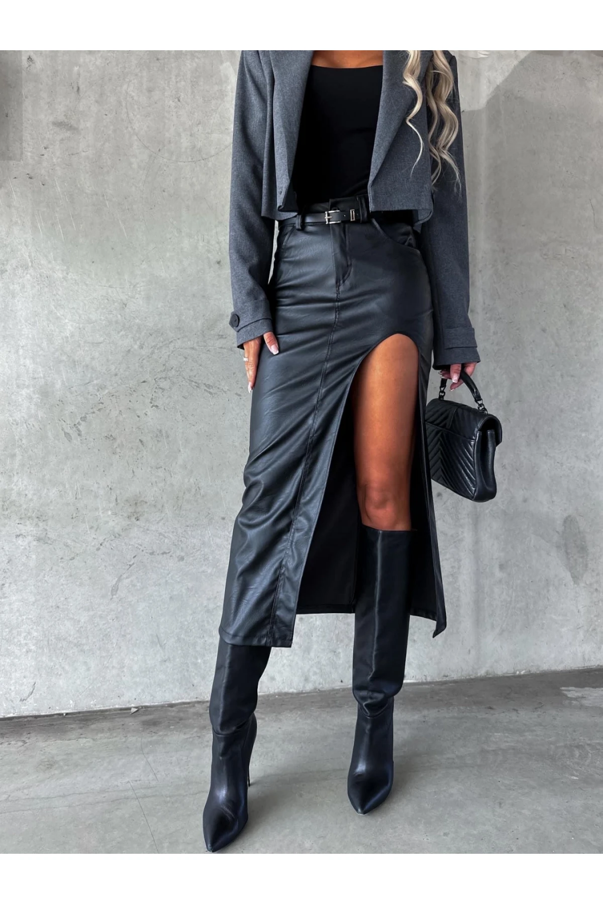 Yırtmaçlı Tasarım Deri Etek