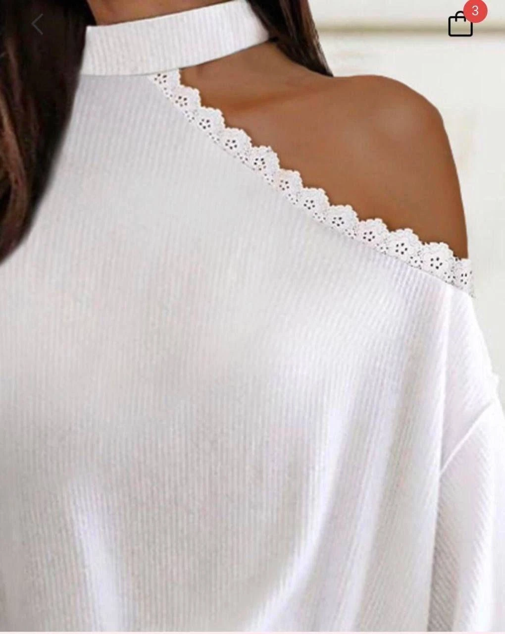 Yumoş  Kumaş Dantel Detaylı Bluz