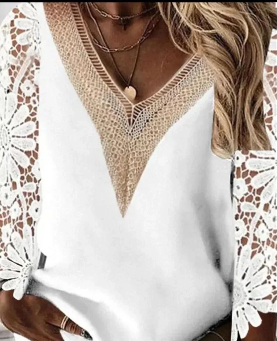 Yumoş Kumaş İthal Güpür Detaylı Bluz