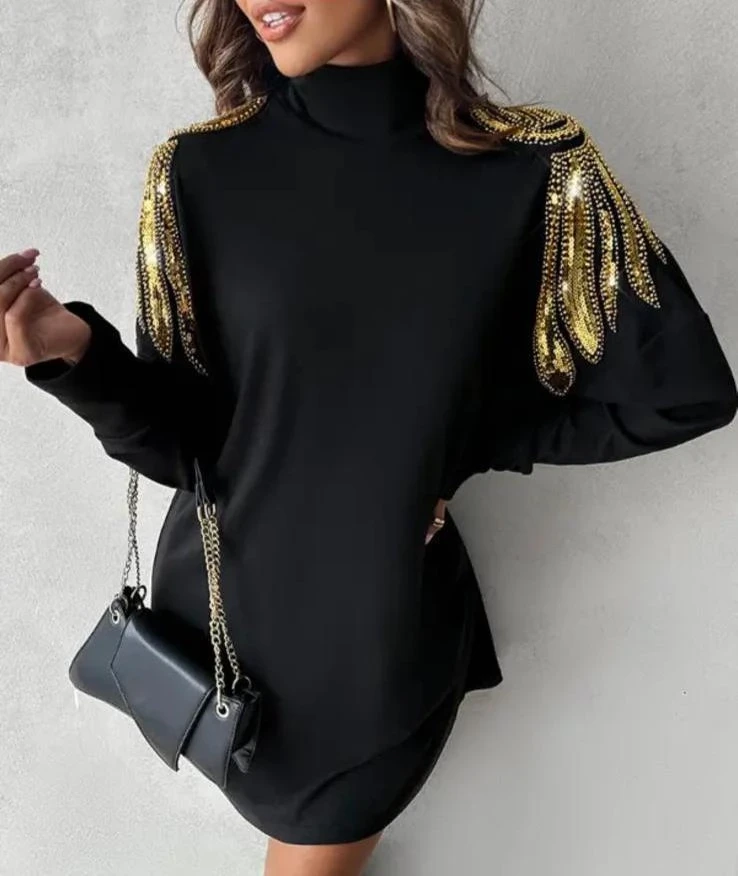 Yumoş Kumaş Nakış Detaylı Elbise