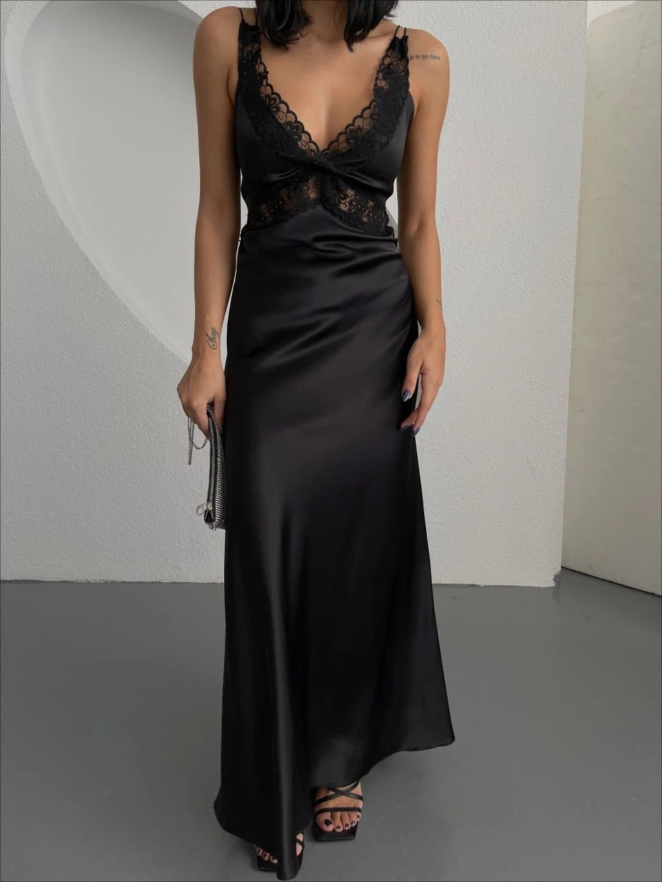 Z@R@ Model Dantel Detaylı Elbise