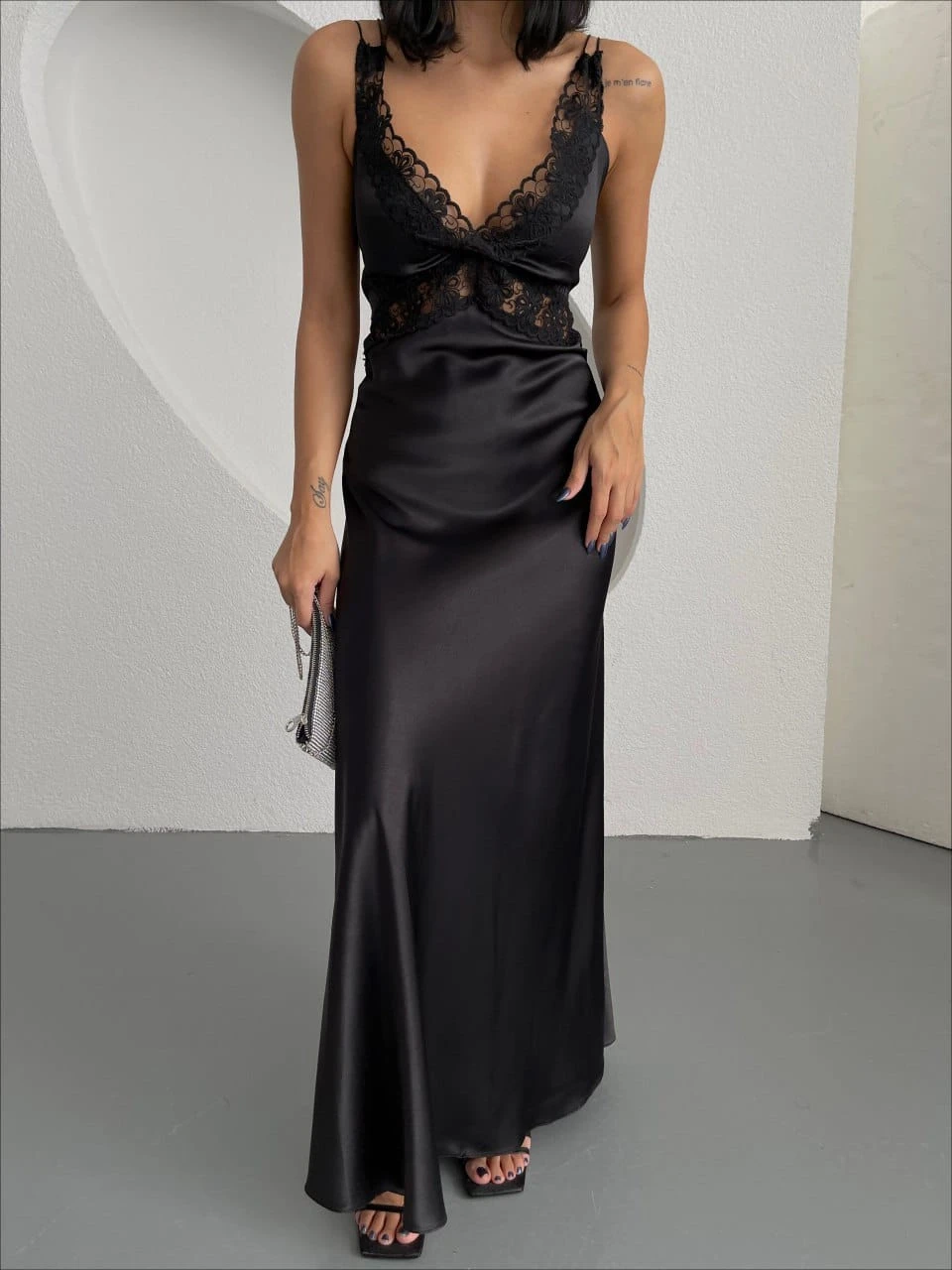 Z@R@ Model Dantel Detaylı Elbise