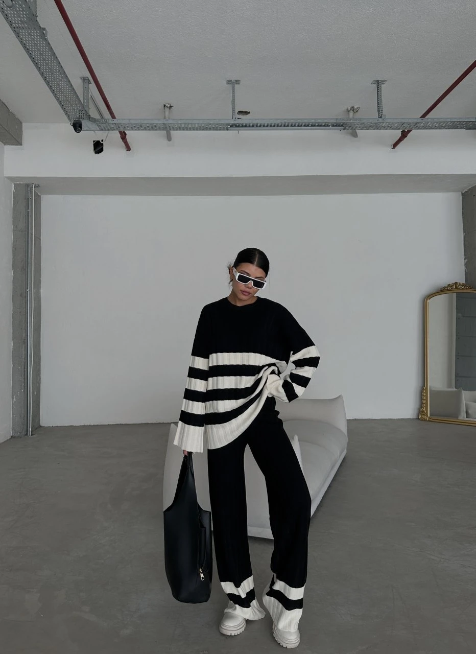 Z@R@ Model İpek Triko Takım