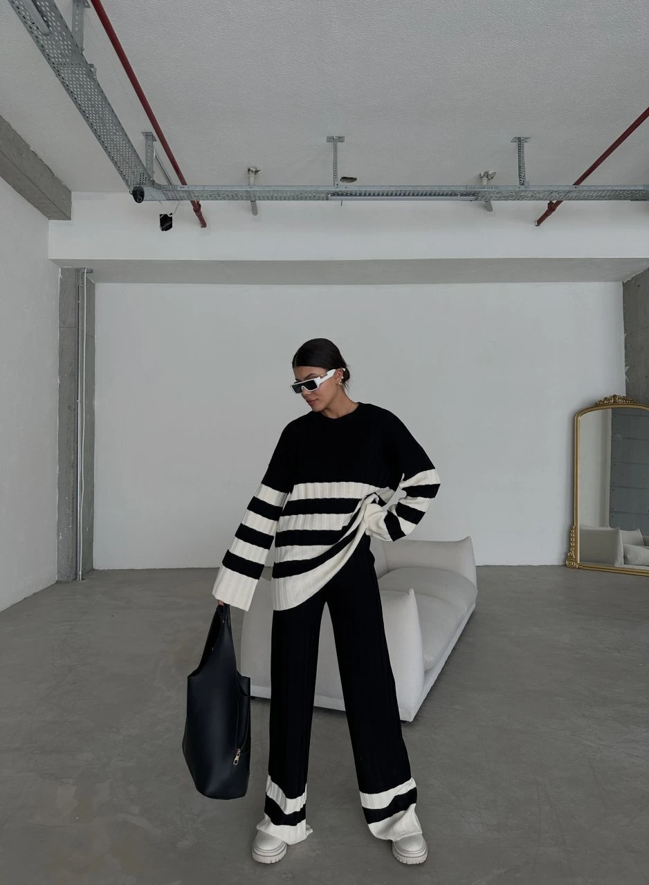 Z@R@ Model İpek Triko Takım