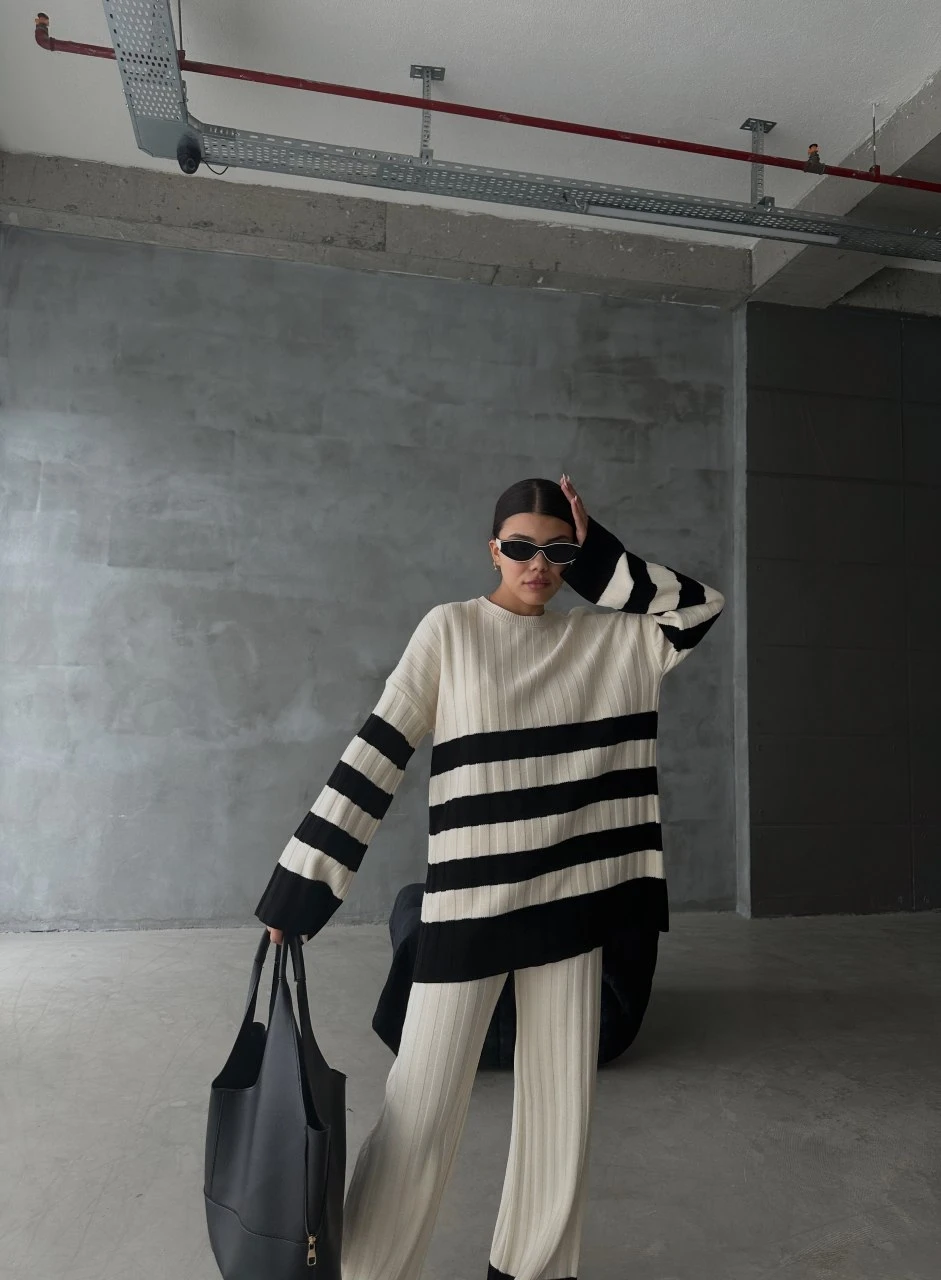 Z@R@ Model İpek Triko Takım