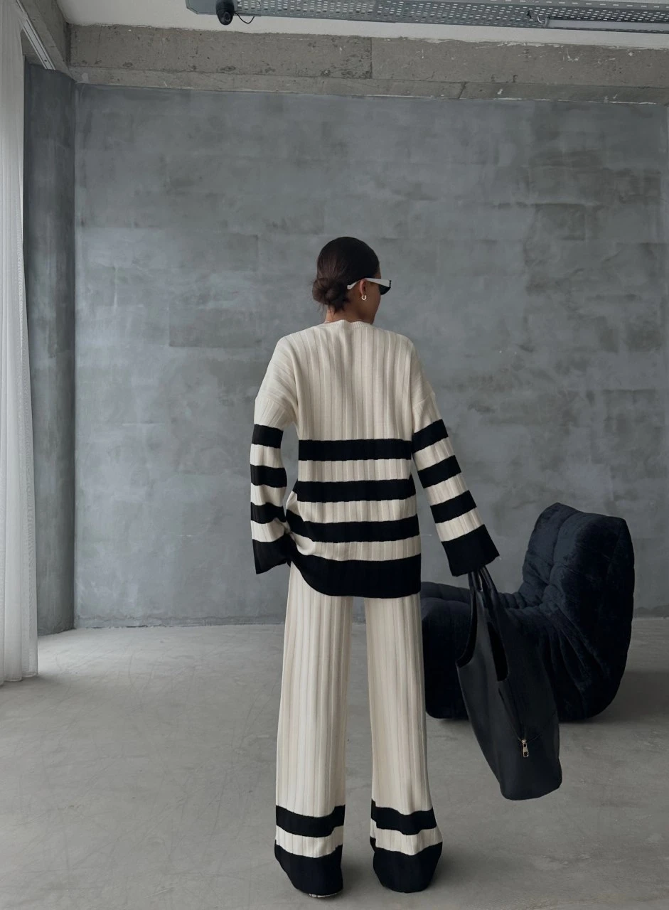 Z@R@ Model İpek Triko Takım