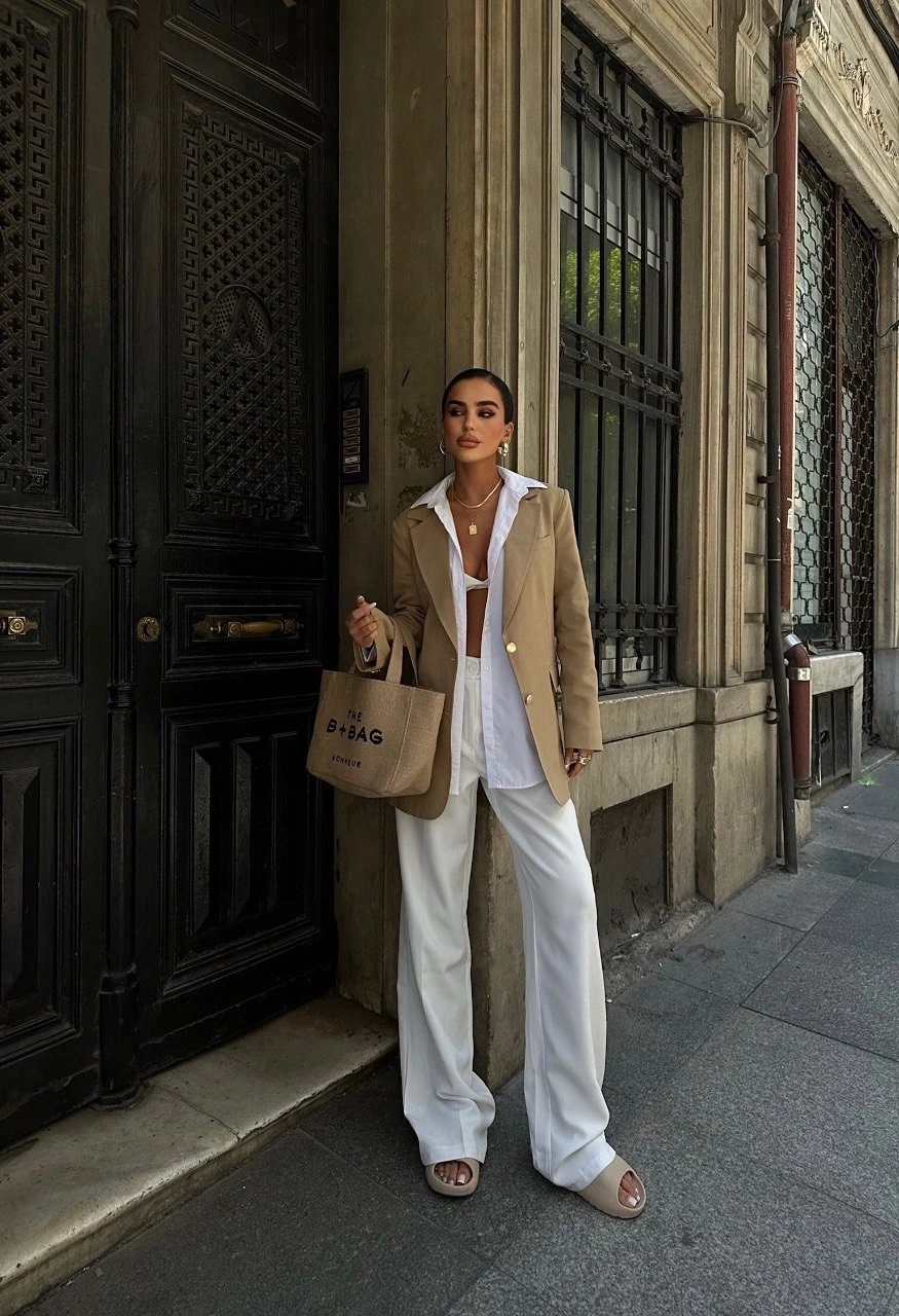 Altın Düğmeli Pamuk Keten Blazer Ceket