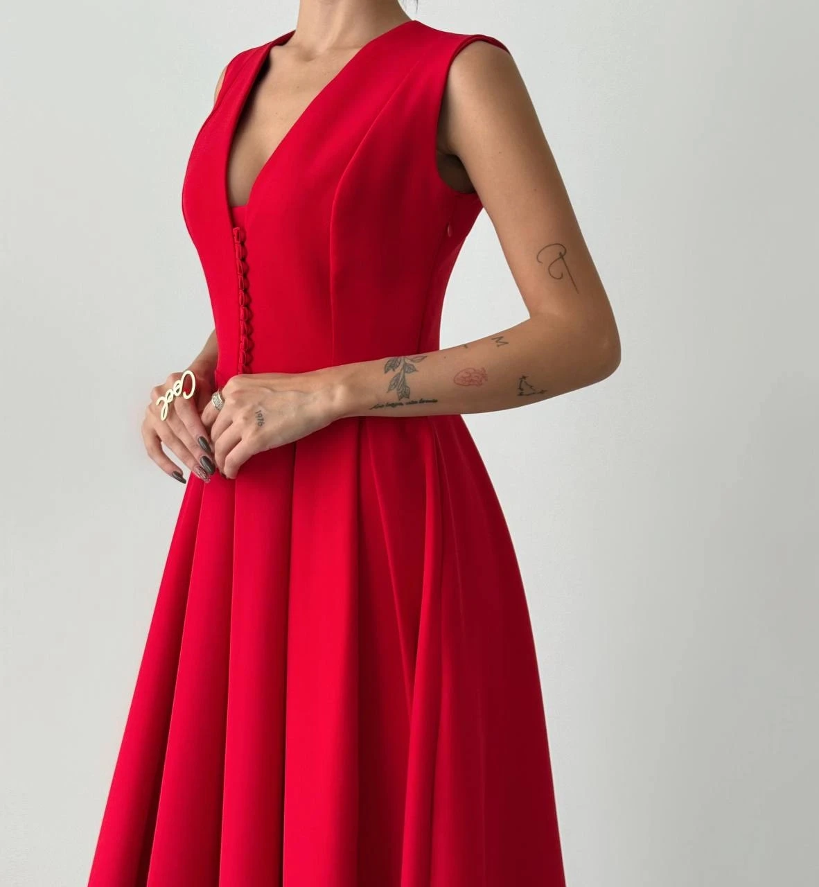 Atlas Kumaş Düğmeli Elbise