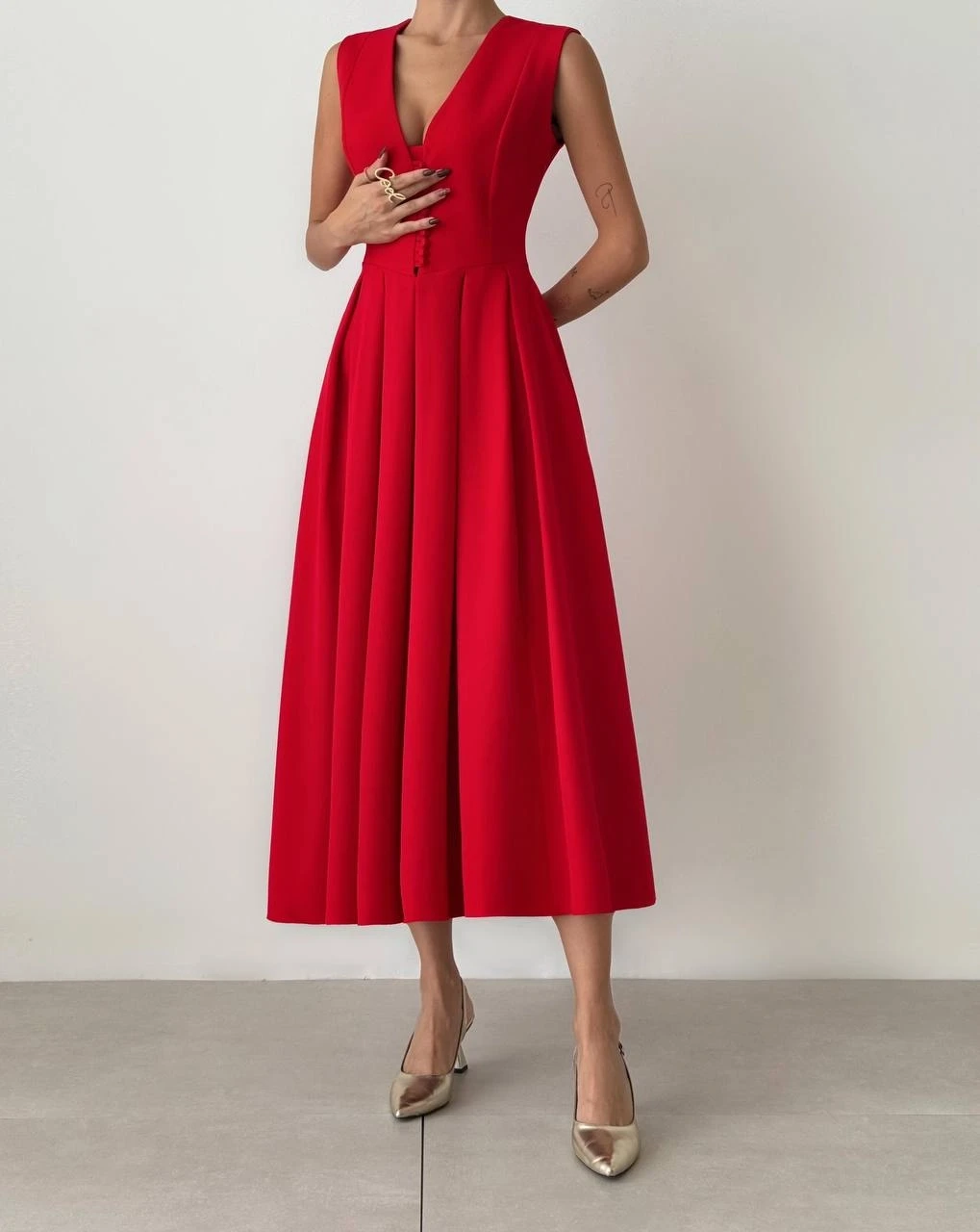 Atlas Kumaş Düğmeli Elbise