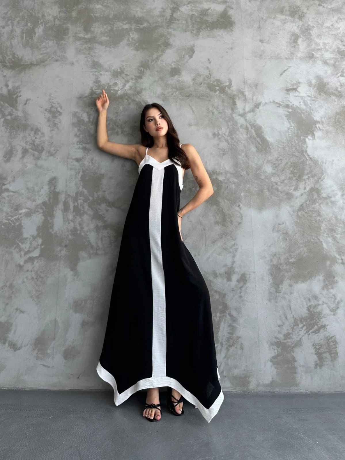 Ayrobin Kumaş Askılı Maxi Boy Asimetrik Kesim Elbise **ÖN SİPARİŞTEDİR  1 TEMMUZ KARGO ÇIKIŞLIDIR**