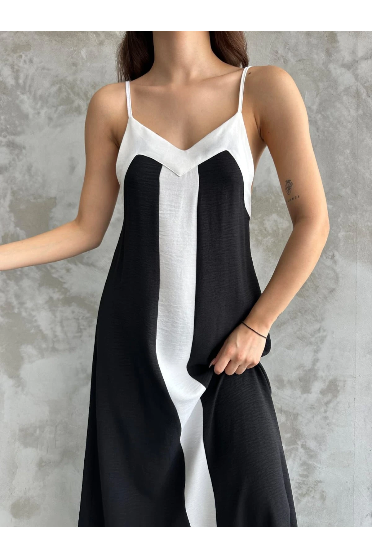 Ayrobin Kumaş Askılı Maxi Boy Asimetrik Kesim Elbise **ÖN SİPARİŞTEDİR  1 TEMMUZ KARGO ÇIKIŞLIDIR**