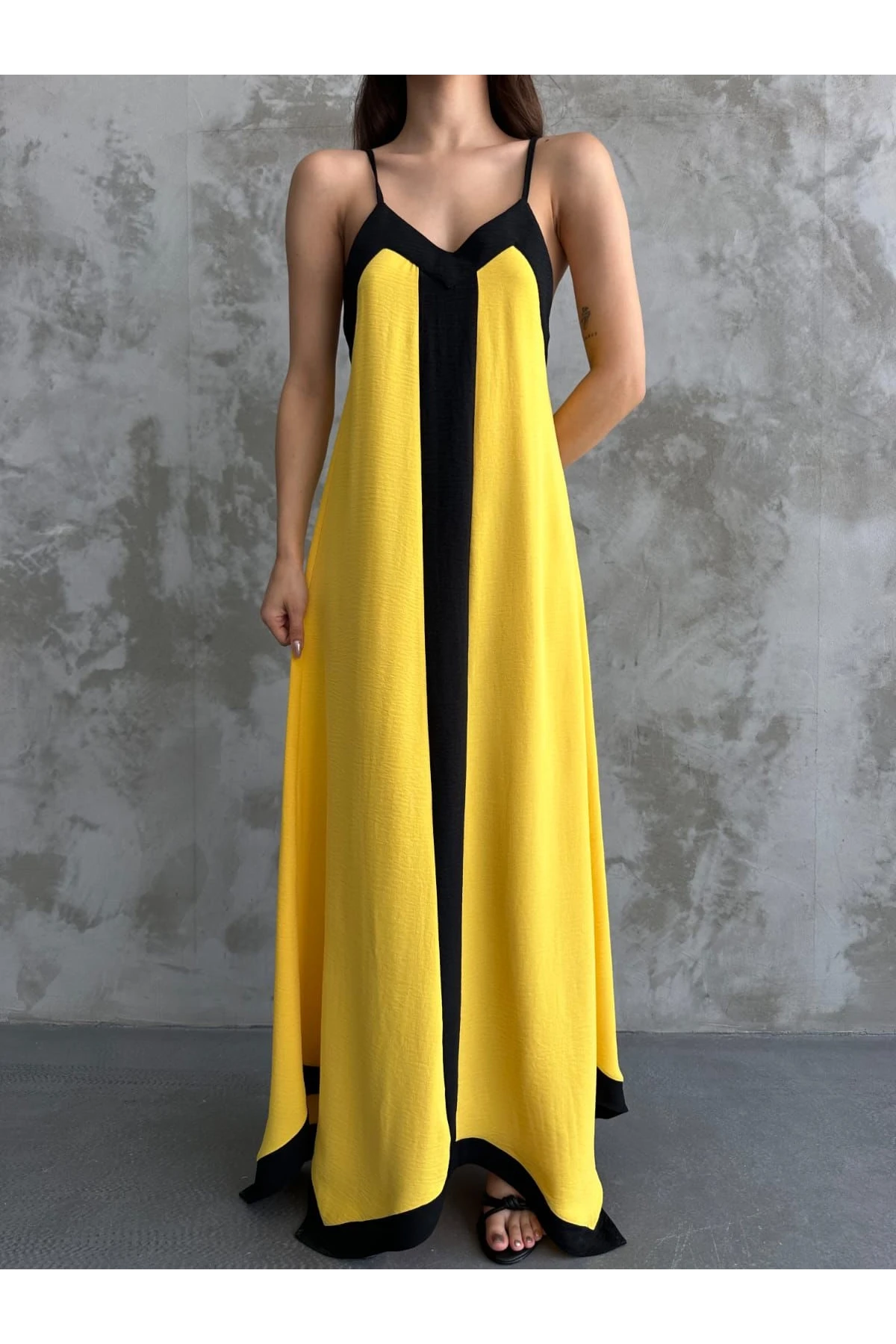 Ayrobin Kumaş Askılı Maxi Boy Asimetrik Kesim Elbise **ÖN SİPARİŞTEDİR  1 TEMMUZ KARGO ÇIKIŞLIDIR**