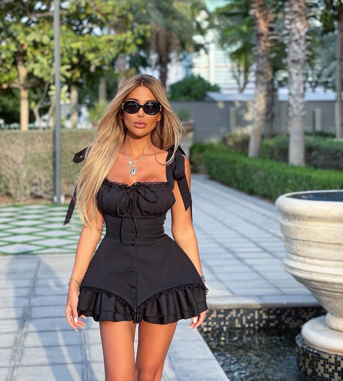 Dalgıç ve Sandy Kumaş Astarlı Düğmeli Korse Elbise