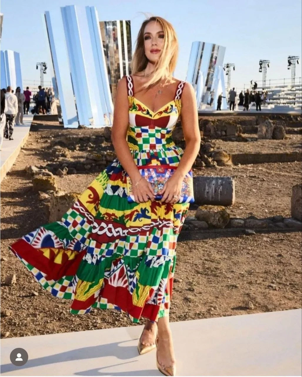 DG  Model İthal Krep Kumaş Elbise