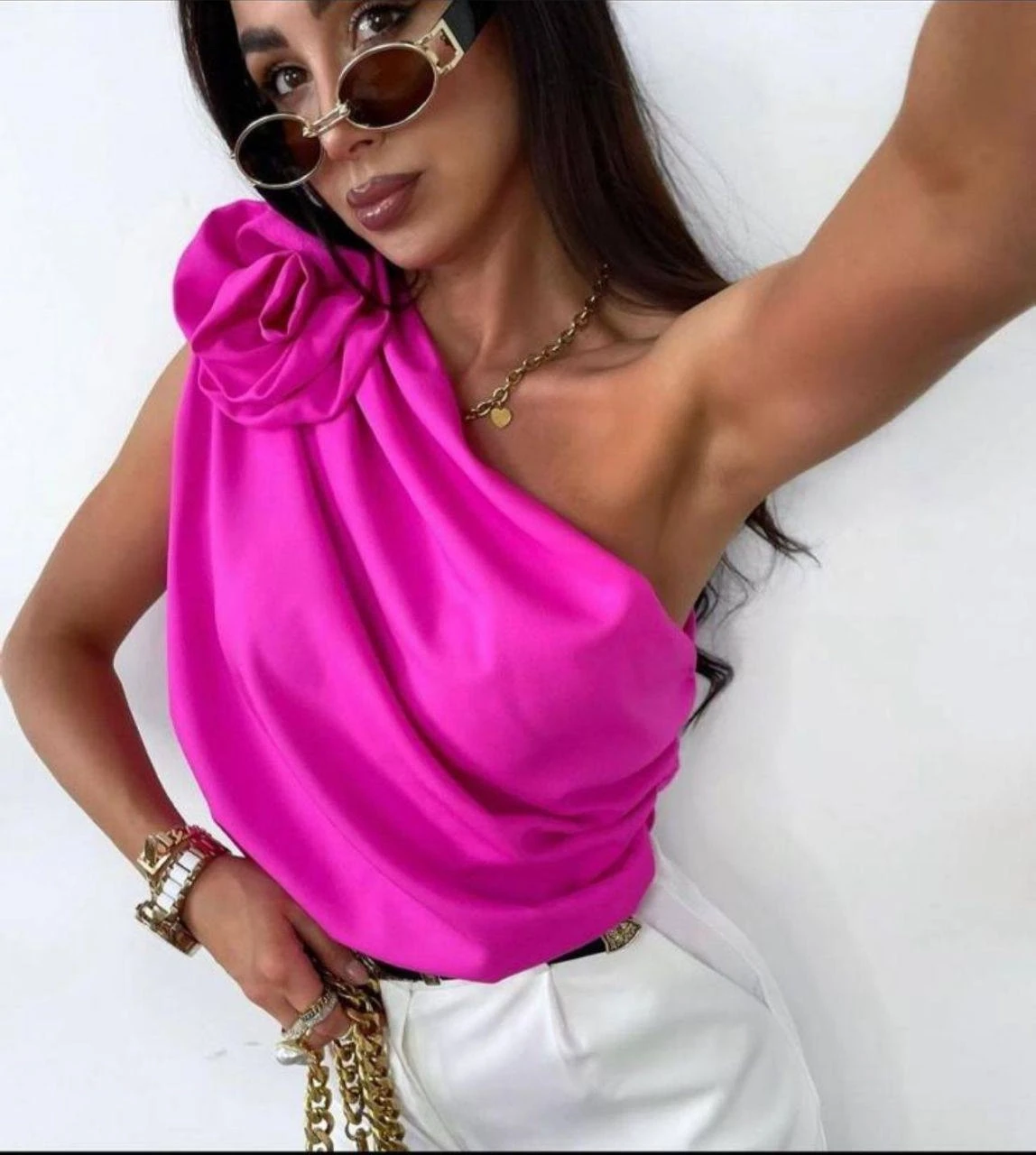 Gül Detaylı Bluz