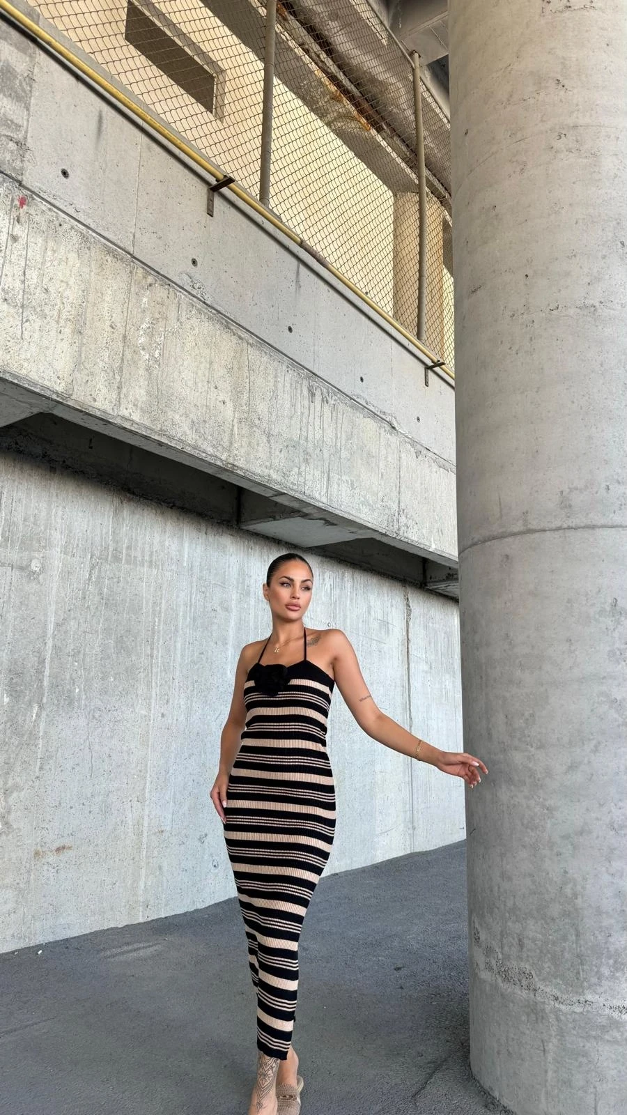 Gül Detaylı Triko Takım