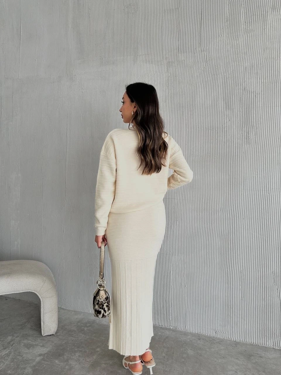 Gül Detaylı Yırtmaçlı İkili Takım