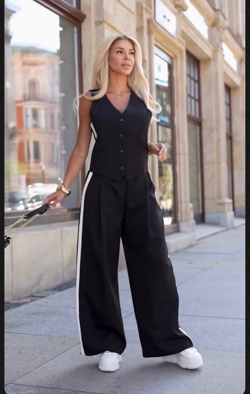 Hürrem Kumaş Yanları Şeritli Takım