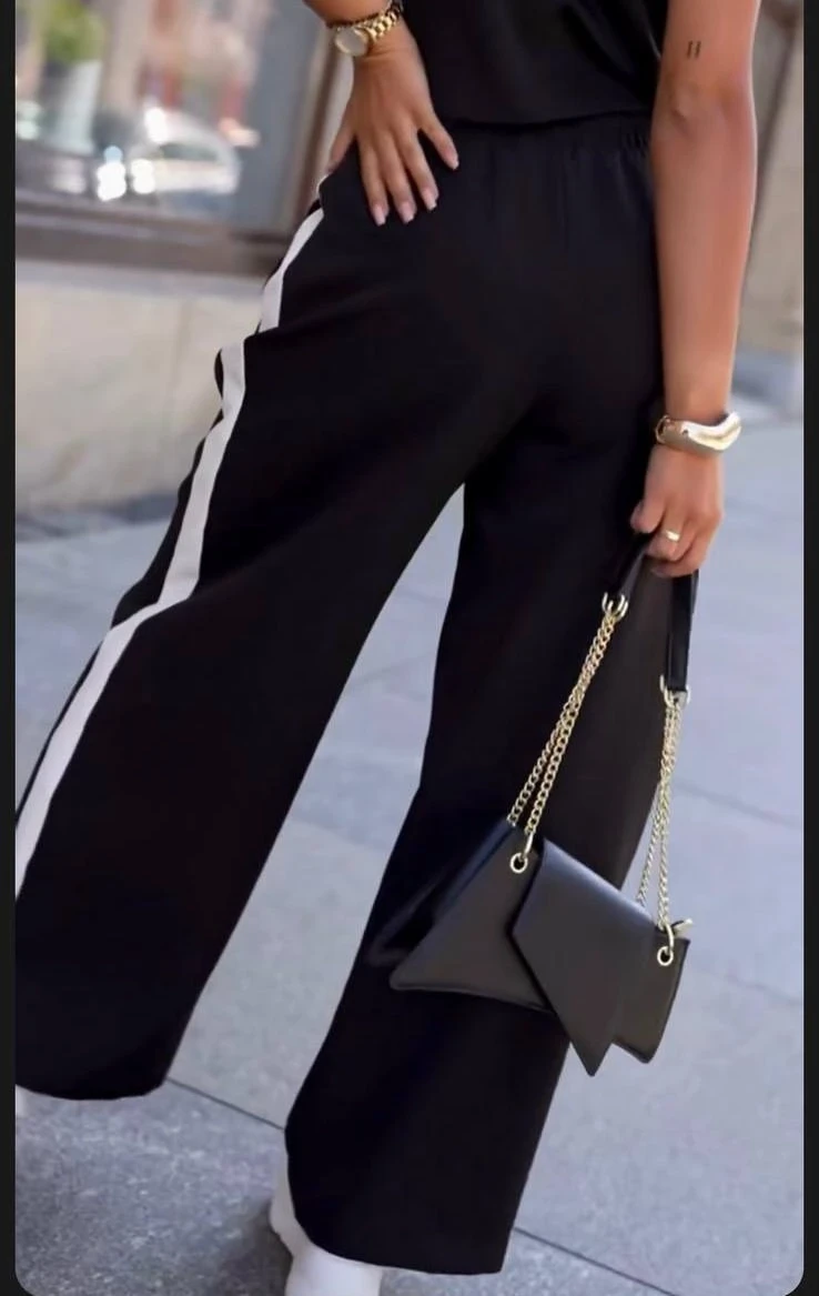 Hürrem Kumaş Yanları Şeritli Takım