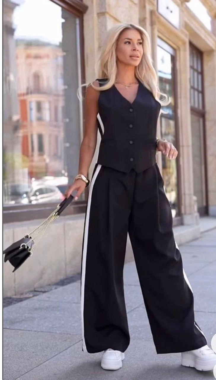 Hürrem Kumaş Yanları Şeritli Takım