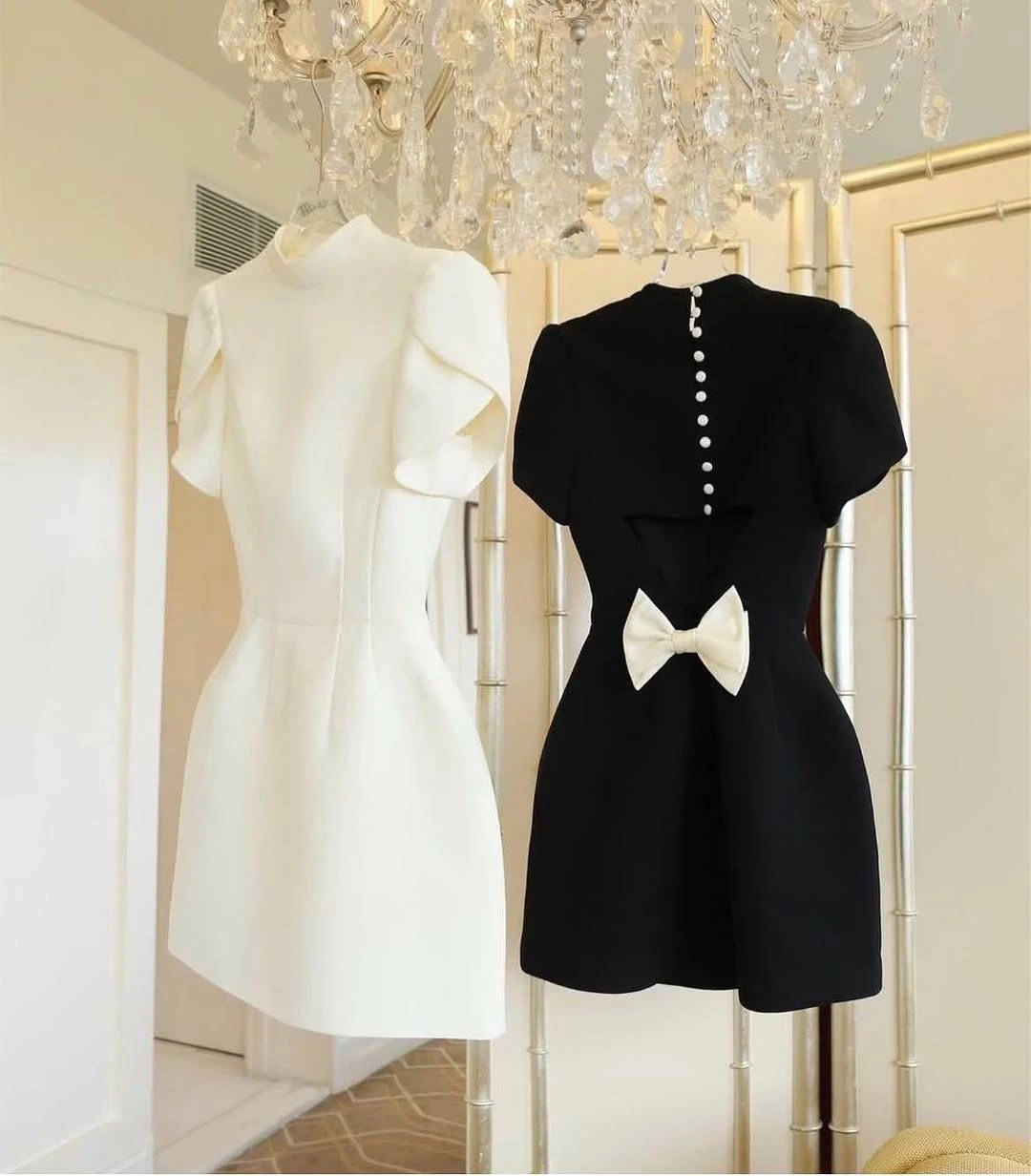 İthal Atlas Kumaş Sırtı Fiyonklu Elbise