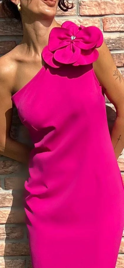 İthal Atlas Kumaş Tek Omuz Gül  Aksesuarlı Elbise