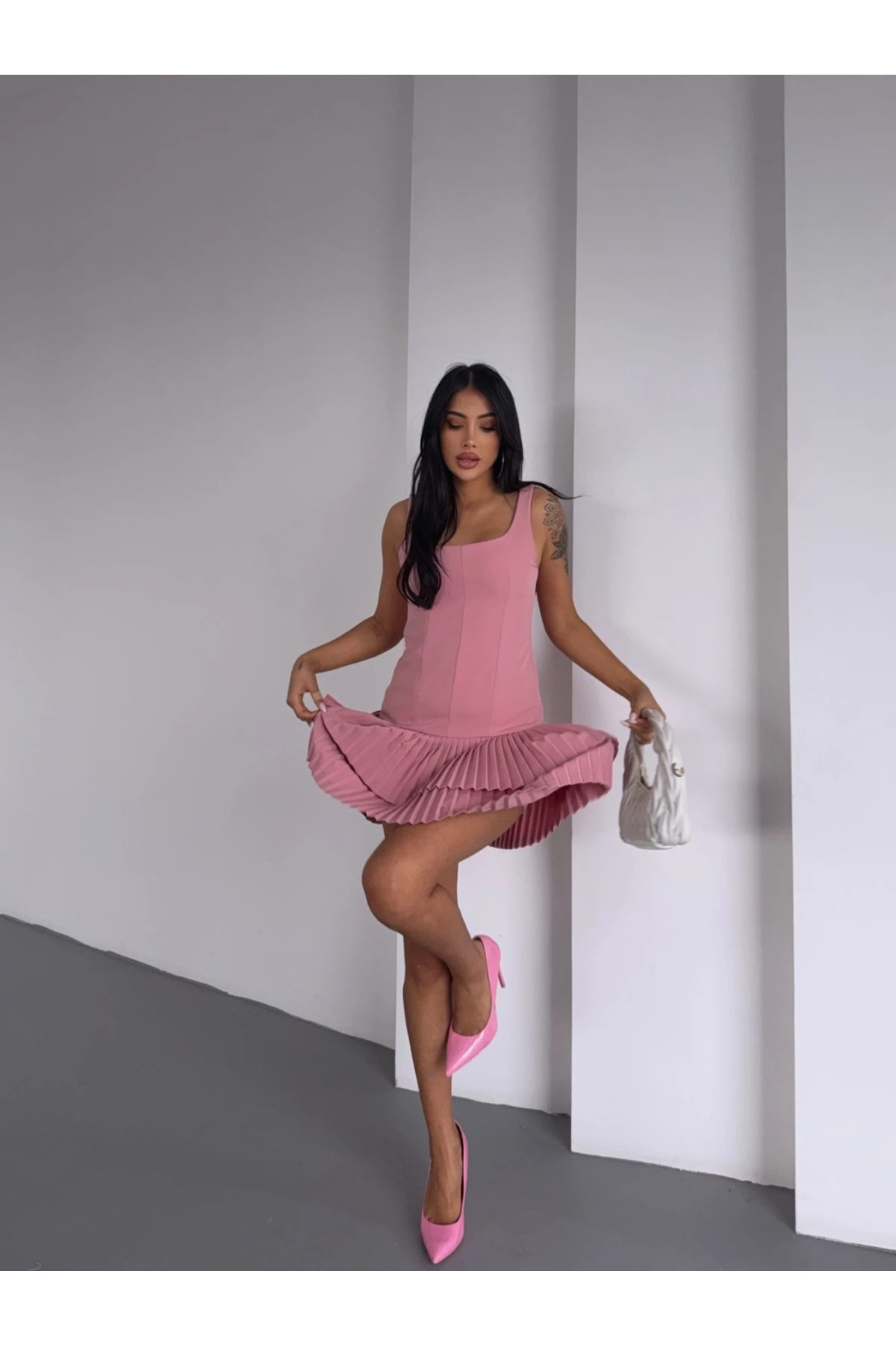 İthal Dabıl Kumaş Piliseli Z@ra@ Model Elbise ** İçi şortludur