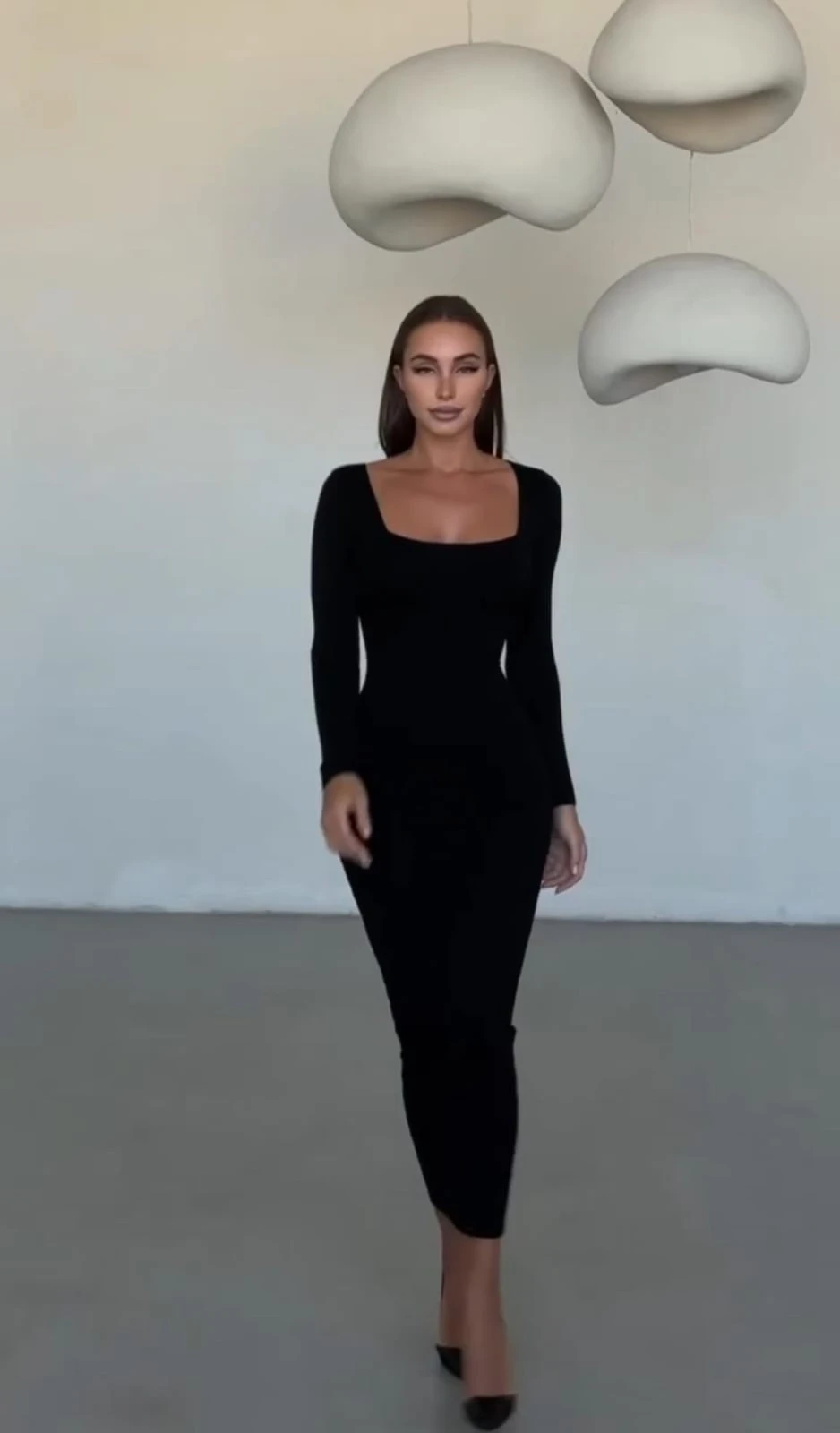 Kare Yaka Dalgıç Kumaş Elbise