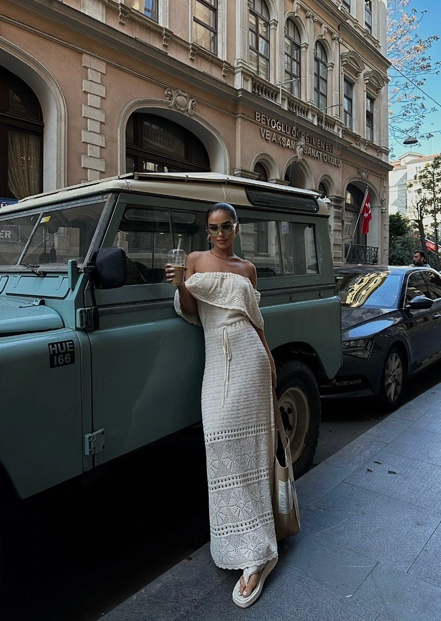 Madonna Yaka Triko Elbise