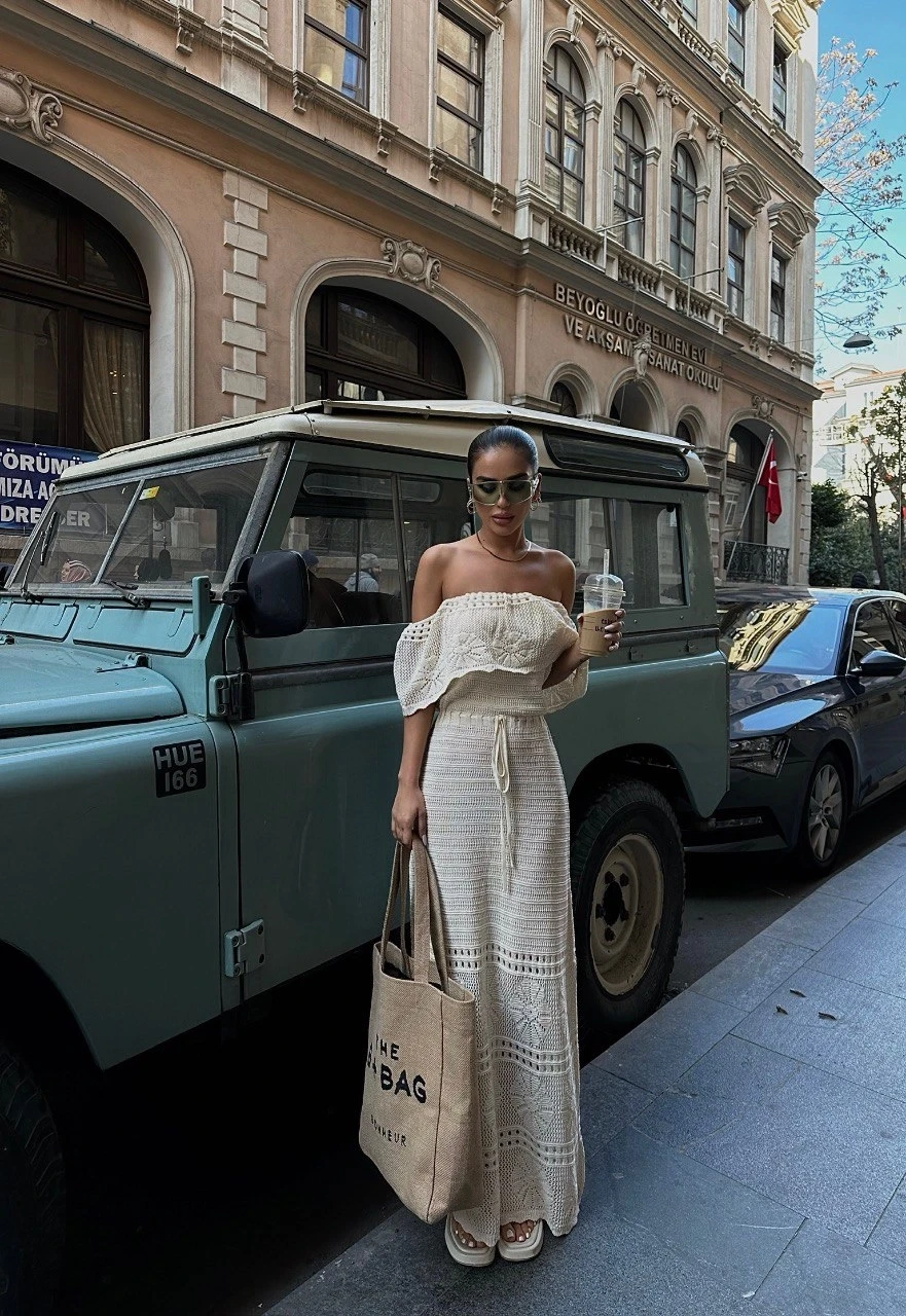 Madonna Yaka Triko Elbise