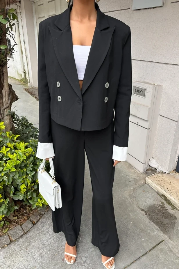 Manşetleri Garnili Kruvaze Ceketli Takım Siyah