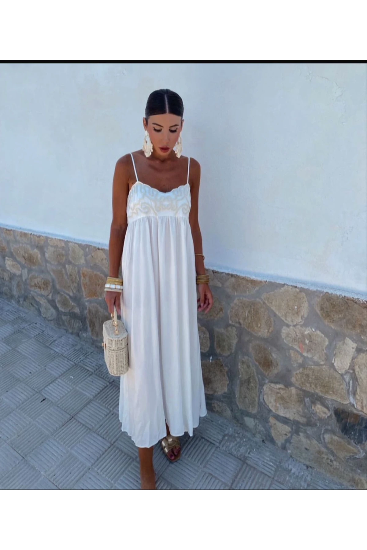 Nakış Detaylı Keten Astarlı Elbise