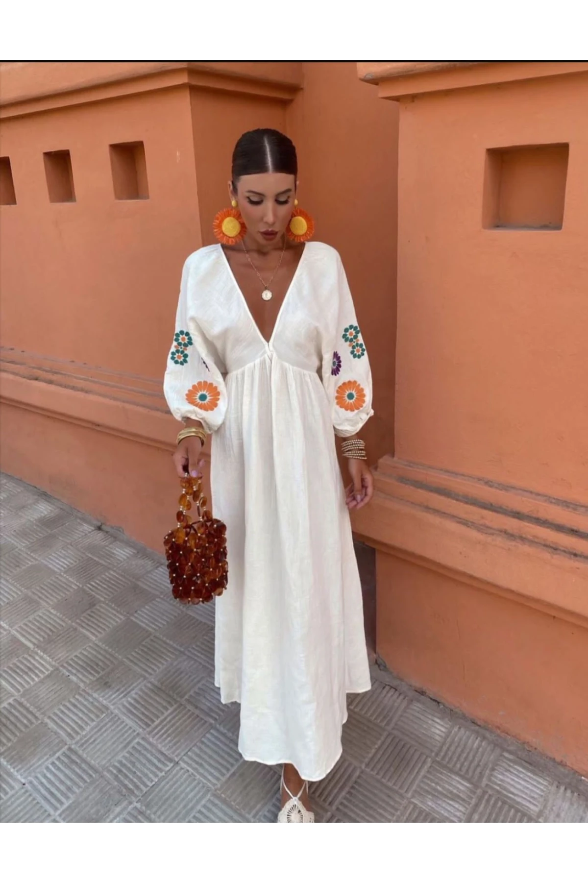 Nakışlı Keten Elbise