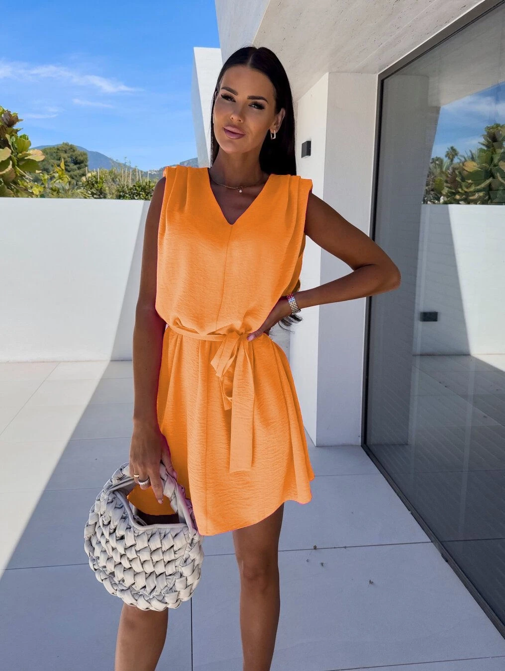 Omuz Detaylı Keten Kumaş Elbise