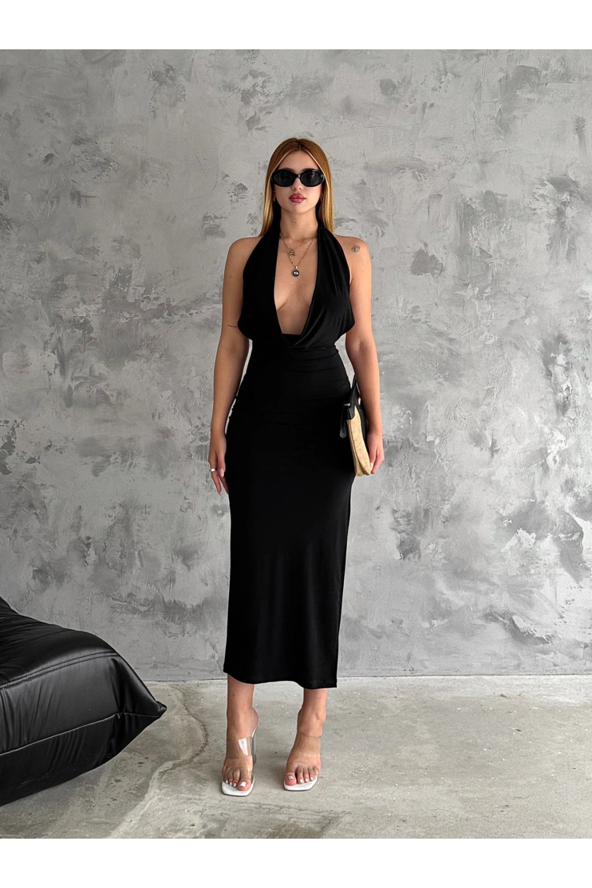 Sandy Kumaş Yırtmaçlı  Elbise