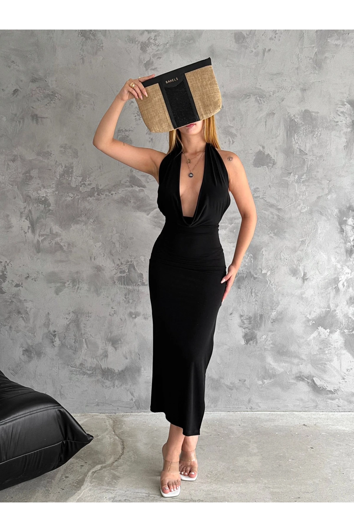 Sandy Kumaş Yırtmaçlı  Elbise