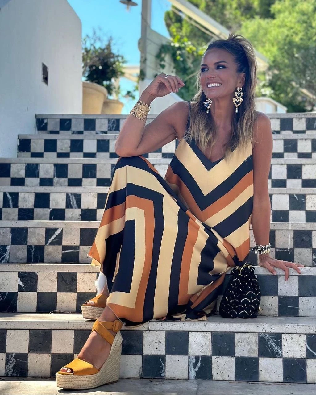 Saten Kumaş Cep Detaylı Elbise