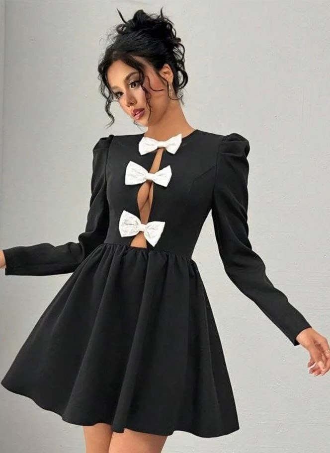 Scuba Kumaş Fiyonk aksesuarlı  Elbise