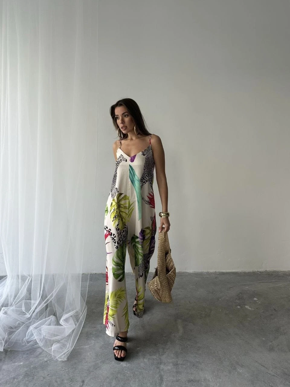 Tropikal Desen Ayarlanabilir İp Askılı Tulum