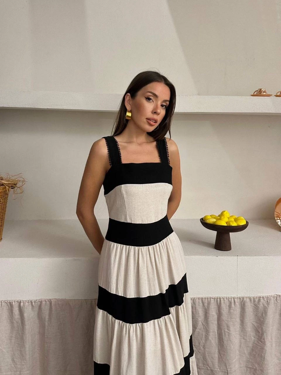 Arkası Fiyonklu Keten Elbise